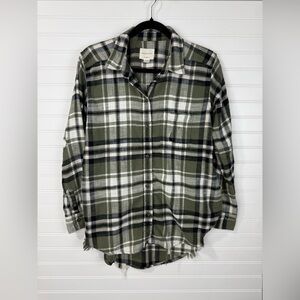 American Eagle green & white distressed flannel long sleeve shirt Size XS.